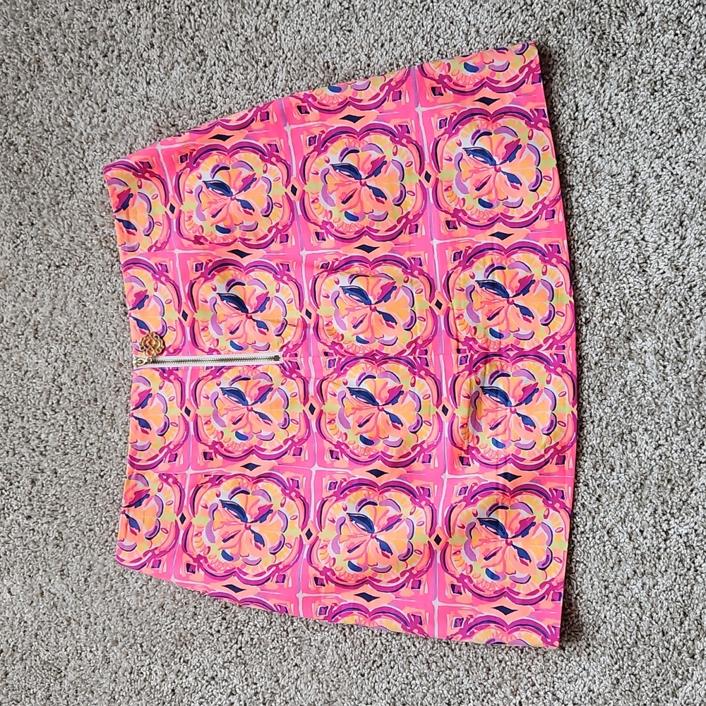 Lilly Pulitzer Skort Size 4 - Picture 3 of 5